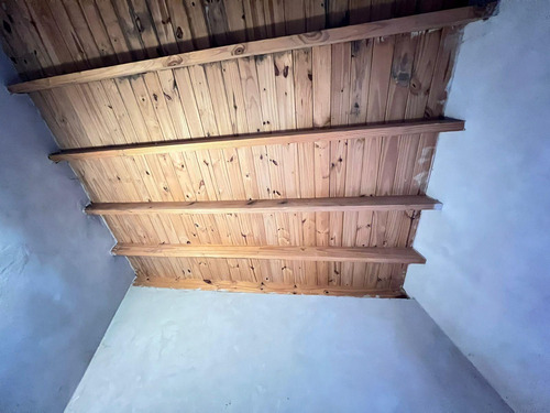 Casa En Ezeiza - A Terminar - Amplio Lote