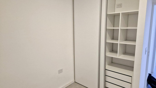 Venta Departamento 3 Ambientes Balcon Frente Zona Galerias Pacifico