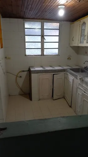 El Primer Piso Tiene 4 Abitaciones