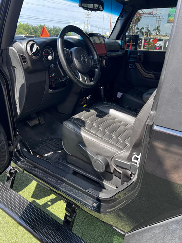 Jeep Rubicon Wrangler Sport