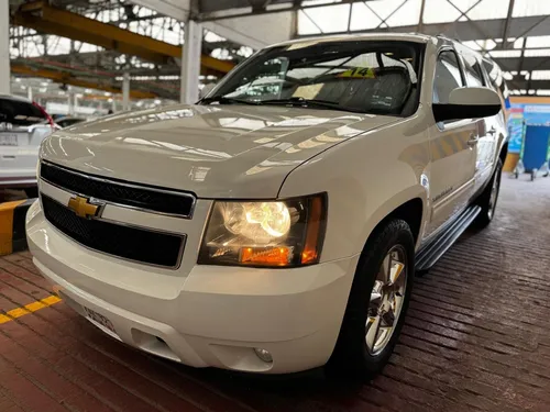 Chevrolet Suburban 5.3 Lt V8 Piel 2da Cubo At