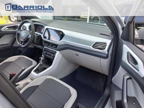 Imagen 10 de 25 de Volkswagen T-cross Highline 1.0 2023 0km - Barriola