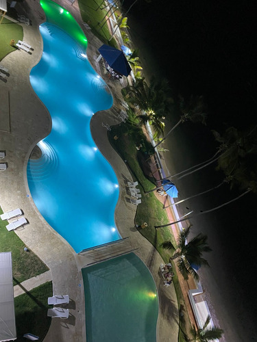 For Sale Apartamento En Playa Juan Dolio Las Olas De 2 Habitaciones Piso 7, En Oferta Amuebado