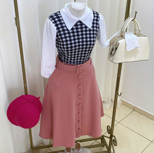 Imagem 8 de 8 de Blusa Feminina Manga Longa Gola Peter Pan Branca Xadrez