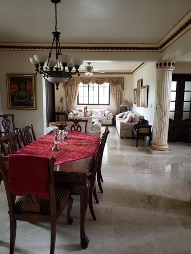 Imagen 2 de 7 de Majestuosa Casa En Venta En Arroyo Hondo Jobnoe