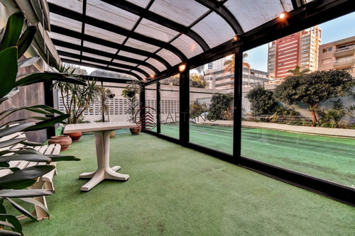 Amplio Apartamento Frente Al Puerto De Punta Del Este!!-ref:561