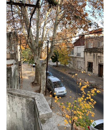 Imagen 8 de 9 de Venta Casa En Arroyito, Dos Dormitorios, Planta Alta Con Patio Y Terraza