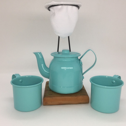 Imagem 1 de 2 de Kit Coador De Café De Demolição Mais Bule Azul Claro