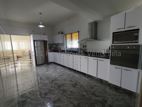 Imagen 7 de 14 de Casa En Venta Barrio Sucre Maracay 22-8046 Df
