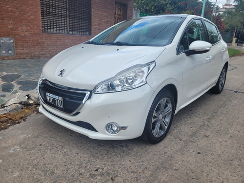 Peugeot 208 1.6 Feline