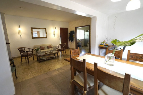 Imagen 15 de 28 de Venta De Casa 4 Amb. Con Pileta, Parque Leloir, Ituzaingo
