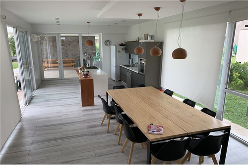 Venta Casa 5 Ambientes Amoblada La Alameda Canning
