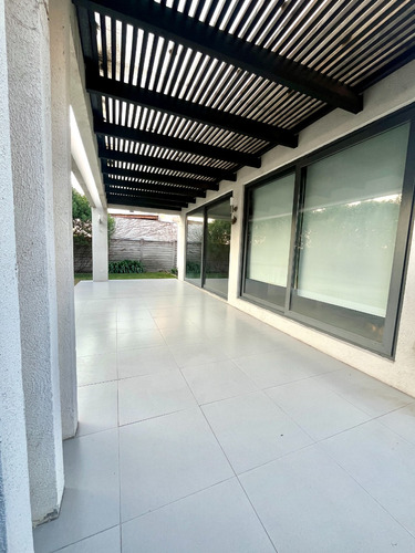 Casa Chicureo Cómoda Y Segura