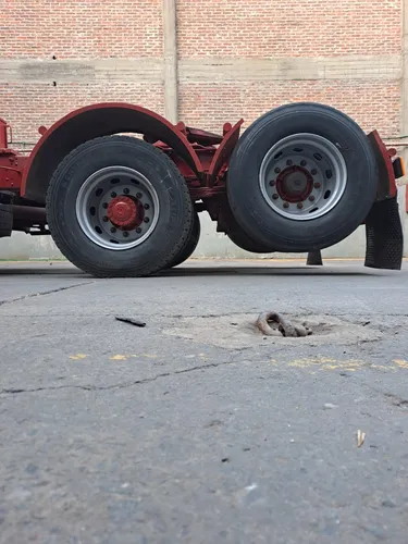Camión 6x2 Iveco Eurotech E37t