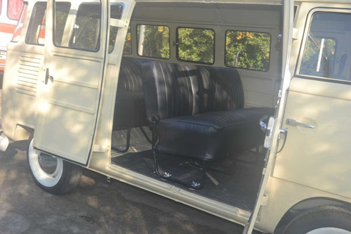 Volkswagen Kombi Corujinha 1975