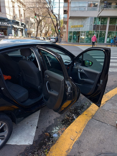 Imagen 7 de 18 de Peugeot 208 Feline 2014 - Impecable Estado