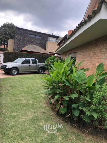 Casa En La Bajada. 3 Habitaciones, 329 M², Id: 146647
