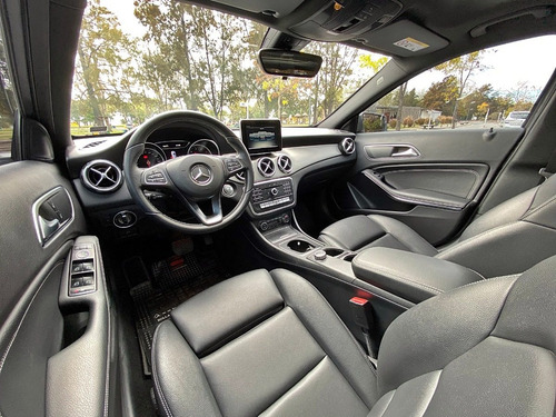 Mercedes-Benz Clase GLA 1.6 Gla200 Urban 156cv