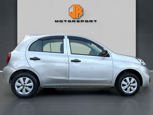 Nissan March 1.0 S 12V FLEX 4P MANUAL