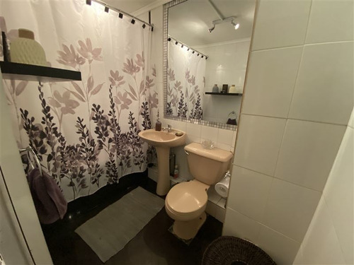 Imagen 10 de 17 de Depto Remodelado. 3 Dorm, 1 Baño, Porcelanato, Loggia