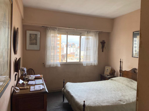 Depto. En Venta 4 Ambientes Frente A La Estación Ramos Mejía !
