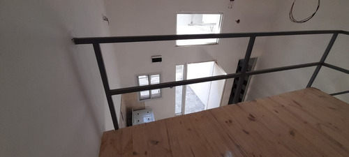 Imagen 5 de 8 de Dpto. 2 Ambientes Con Dormitorio En Entrepiso - Debenedetti 1500 - Dock Sud