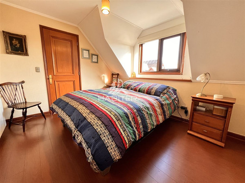 Vende Gran Casa En Puerta De Alcalá 6 Dormitorios - 4 Baños