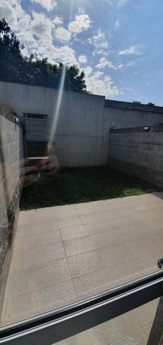 Dúplex En Venta - 2 Dormitorios 2 Baños - Morón