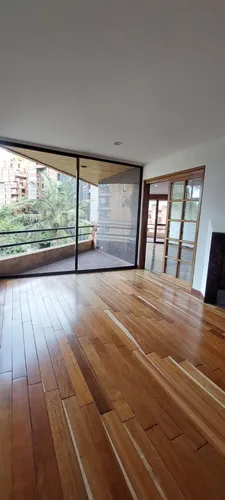 Apartamento En Arriendo En Los Rosales. Cod A12562