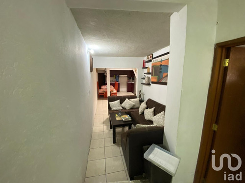 Venta Casa 4 Ambientes Félix Ireta