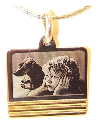 Foto Medalla Acero Quirúrgico Y Oro 20x22mm