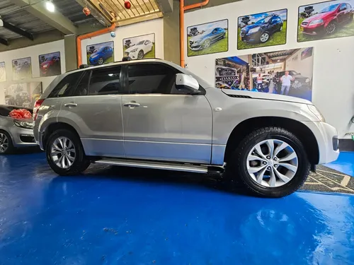 Suzuki Grand Vitara 2.4 4x2 Automática