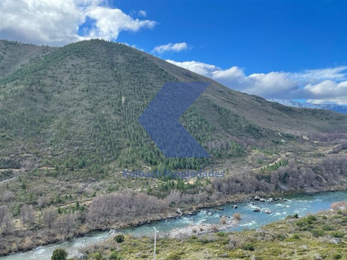Hermoso Terreno Con 9 Kms De Río En Venta En Cisnes