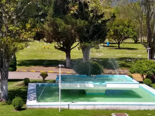 Lote Triple En Cementerio Jardines La Inmaculada