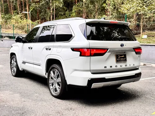 Toyota Sequoia 3.5 V6 Capstone