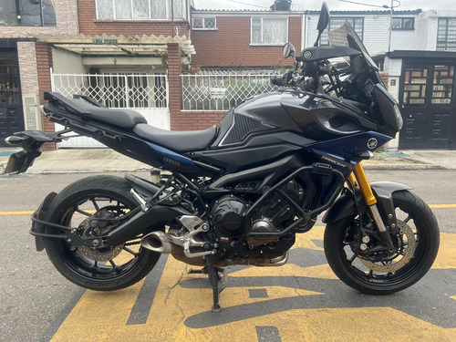 Tracer 900
