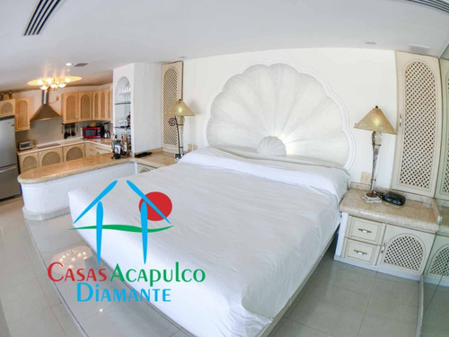 Imagen 13 de 14 de Cad Brisas Diamante 70. Terraza Con Jacuzzi Y Vista Al Mar