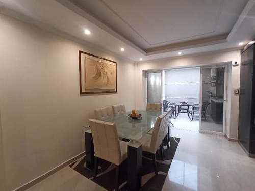 Imagen 4 de 13 de Yohandys Vende Town House En El Trigal Norte Res Monte Plata