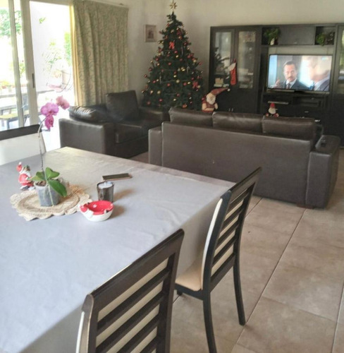 Imagen 8 de 24 de Casa - Barrio Parque Leloir