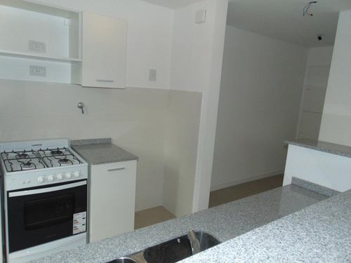 Imagen 12 de 28 de Venta 2 Amb C/ Cochera - 3 Años De Antigüedad - Tigre Centro
