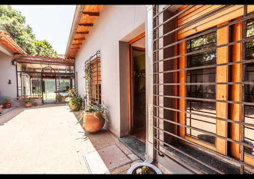 Venta Quinta 5 Ambientes Pileta, Jardin, Quincho Lote 10x48. Padua