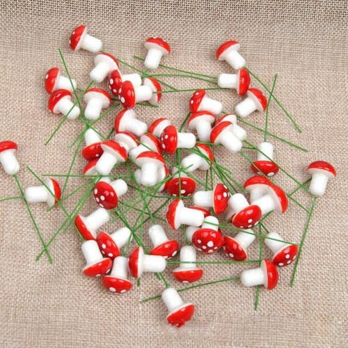 20pcs Mini Miniaturas De Miniatura Rojo Jardín Artificial Bo