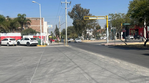 Local En Renta León, Gto. Paseo De Jerez, 105 M2