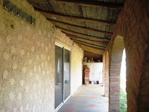 Imagen 10 de 13 de Vendo Casa Estilo Chalet En Guataparo Rp