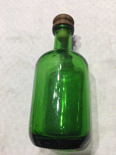 Antiguo Botellón Verde Con Tapón Madera Y Corcho