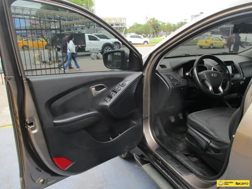 Hyundai Tucson Ix35 Gl 4x2 2000cc Mt Aa