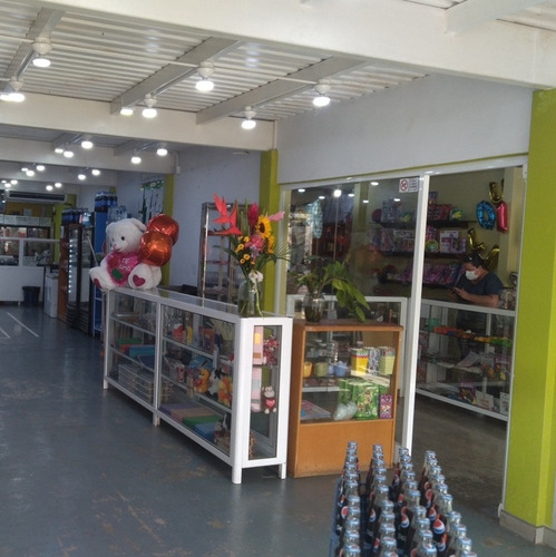 Imagen 5 de 13 de Local Comercial Venta Century 21 Plaza Francia 04125033903
