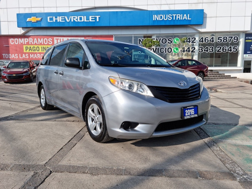 Imagen 11 de 15 de Toyota Sienna 2016 3.5 Ce At