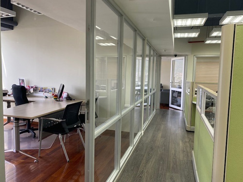 Imagen 12 de 30 de Oficina En Venta En Cc Macaracuay Plaza Remodelada Con Vista Al Avila