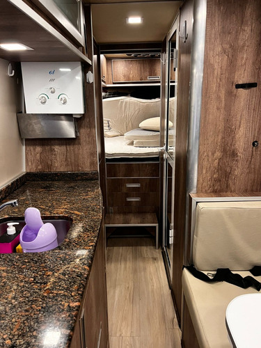 Mothorhome Mercedes Benz Sprinter 415 2016 Larga Y Alta